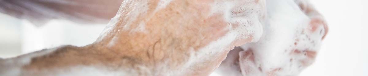 Nos équipes médicales et paramédicales accordent énormément de soin à l'hygiène Nos équipes médicales et paramédicales accordent énormément de soin à l'hygiène
